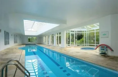 Apartamento duplex á venda na vila andrade, com 1 suíte e 2 vagas.