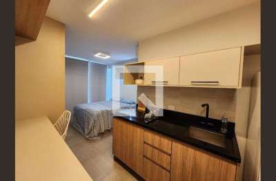 Kitnet / Stúdio à venda na Avenida dos Imarés, 296, Moema, São Paulo