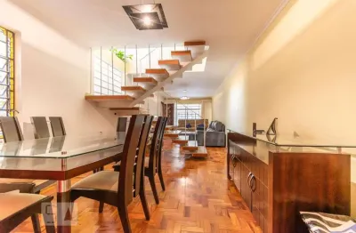 Casa com 4 quartos à venda na Rua Aimberê, 1885, Sumaré, São Paulo