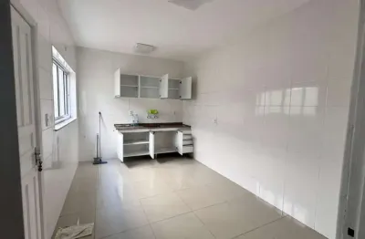 Ipiranga, Sobrado Residencial de 175m² com 3 dormitórios, 1 suíte, 2 vagas.