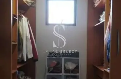 Butantã, Sobrado Residencial de 246m² com 4 suítes, 4 vagas.