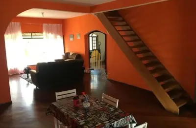Casa à venda de 365m² com 4 dormitórios na região de jardim riviera. casa localizado na região do j