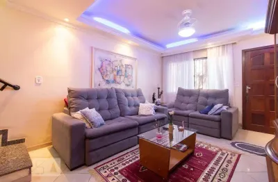 Casa em condomínio fechado com 4 quartos à venda na Rua Industrial, 300, Vila Prudente, São Paulo