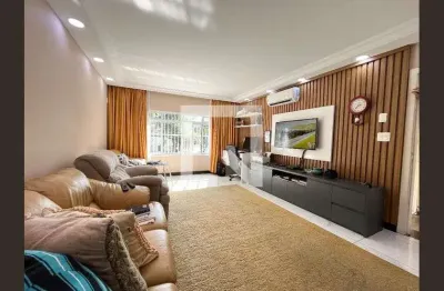 Casa com 3 quartos à venda na Rua Lussanvira, 202, Jabaquara, São Paulo