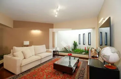 Casa com 4 quartos à venda na Rua Caropá, 725, Vila Madalena, São Paulo