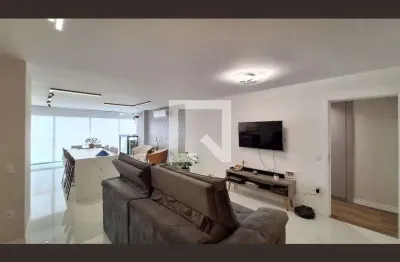 Apartamento com 3 quartos à venda na Rua Catão, 552, Vila Romana, São Paulo