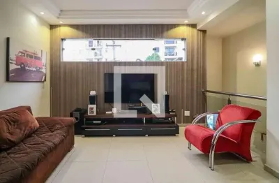 Casa com 3 quartos à venda na Rua Professor Celso Quirino dos Santos, 177, Cidade São Francisco, São Paulo