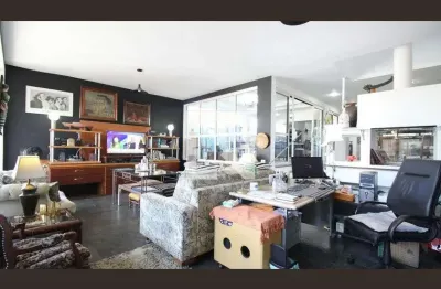 Casa com 5 quartos à venda na Rua Luso, 122, Real Parque, São Paulo