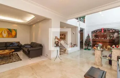 Casa com 4 quartos à venda na Rua Cachoeiro do Itapemirim, 216, Vila Guilhermina, São Paulo