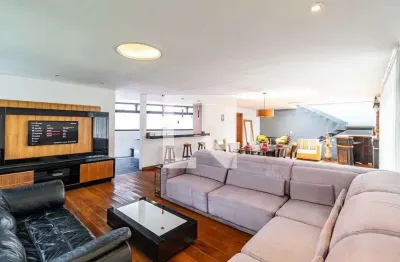 Casa com 3 quartos à venda na Rua Professor Oseias Silveira, 85, Butantã, São Paulo