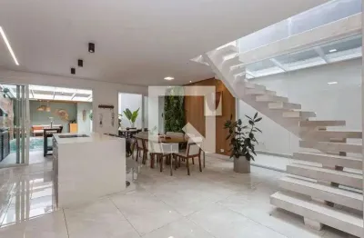 Casa com 3 quartos à venda na Rua Volga, 107, Vila das Mercês, São Paulo