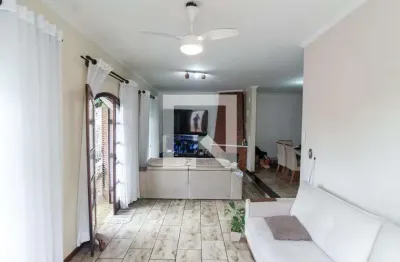 Casa com 3 quartos à venda na Rua Engenheiro Noé Ribeiro, 383, Vila Constança, São Paulo