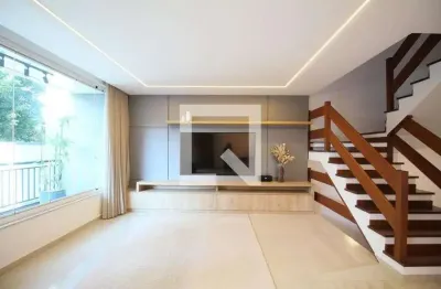 Casa com 3 quartos à venda na Rua Francisco Carvalho Henriques, 146, Jardim Londrina, São Paulo