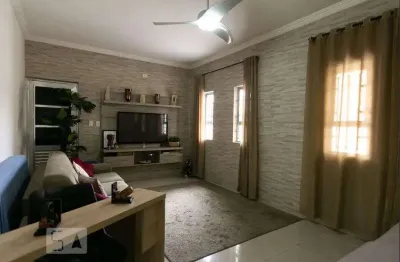 Casa com 2 quartos à venda na Rua Santana de Pirapama, 85, Vila Jacuí, São Paulo