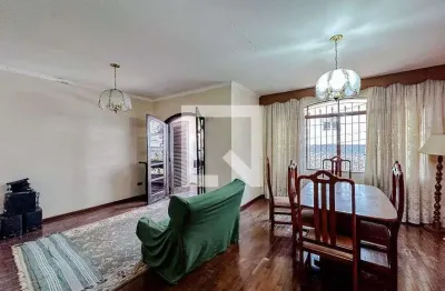 Casa com 3 quartos à venda na Rua Pero Neto, 217, Liberdade, São Paulo