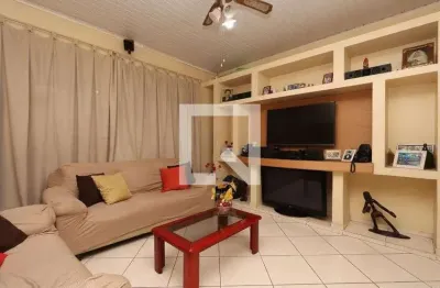 Casa com 4 quartos à venda na Rua Barão de Juparanã, 382, Vila Prudente, São Paulo