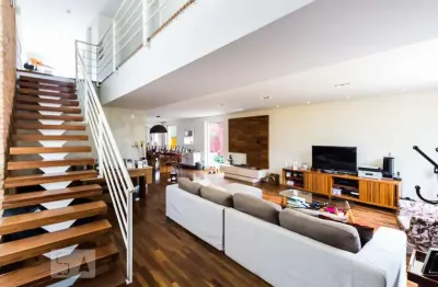 Casa em condomínio fechado com 4 quartos à venda na Rua Ilhéus, 87, Sumaré, São Paulo