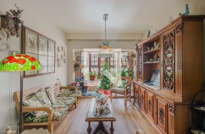 Casa com 3 quartos à venda na Rua André Dreyfus, 436, Sumaré, São Paulo