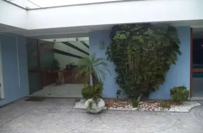 Interlagos, casa residencial de 945m² com 4 dormitórios, 2 suítes, 5 vagas.