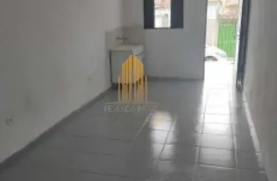 Jabaquara - casa de 400m² divida em 12 unidades com 1 dormitório, 1 banheiro e cozinha.