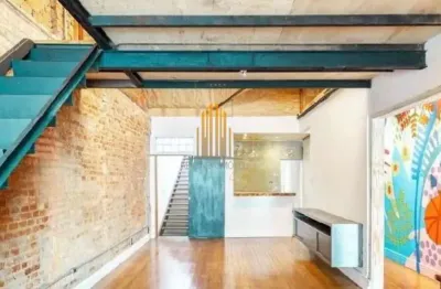 Barra funda, casa assobradada residencial de 230m² com 2 dormitórios, 1 banheiro, 2 mezaninos.