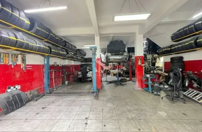 Prédio comercial de 244m² com residencia, 2 banheiros, terraço em santo amaro - são paulo - sp.