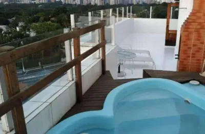Cobertura duplex á venda em Santo Amaro, com 3 dormitórios, sendo 2 suítes e 1 vaga.