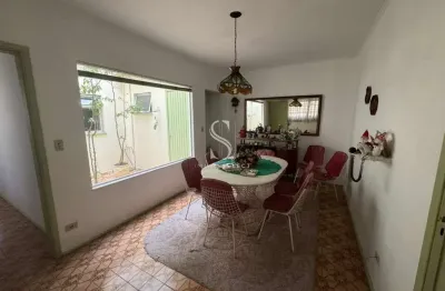 Bosque da Saúde - Casa de 218m² com 3 suites, 5 banheiros e 3 vagas