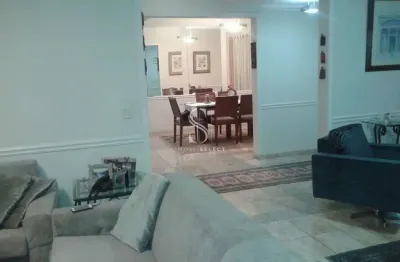 Casa de luxo no brooklin paulista: 4 quartos, 4 suítes, 1 sala, 5 banheiros, 3 vagas de garagem, 355m² de área. venha conhecer!