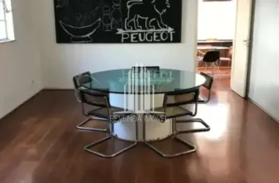 Espetacular casa de 6 quartos na vila madalena, são paulo - sp, com 1 suíte, 2 salas, 4 banheiros, 4 vagas de garagem e 350m² de área!