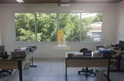 Galpão comercial bem localizado, de 379m², possui 5 salas e 6 banheiros, à venda em vila leopoldina.