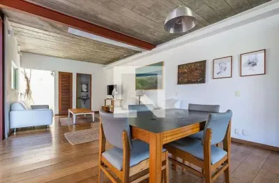 Casa com 2 quartos à venda na Praça Guido Cagnacci, 100, Vila Madalena, São Paulo