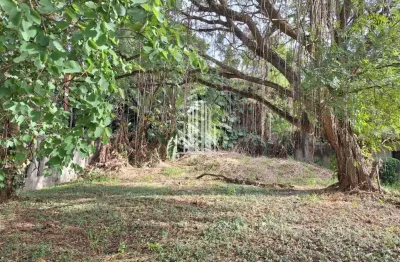 Terreno à venda em São Paulo-SP na Vila Andrade com 760m² de área!