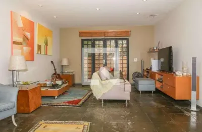 Casa com 3 quartos à venda na Rua Maracanã, 117, Vila Romana, São Paulo