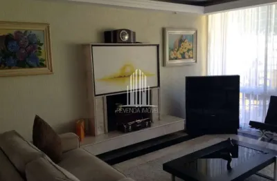 Luxuoso sobrado de alto padrão à venda no Brooklin Paulista, São Paulo-SP. 4 quartos, 1 suíte, 3 salas, 3 banheiros, 10 vagas, 500,00 m². Aproveite!