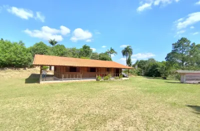 Chácara / sítio com 3 quartos à venda na Praça da Igreja, 139, Dona Catarina, Mairinque