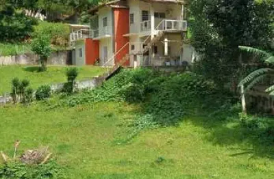 Itaocaia valley-chácara 2.000 m²- 2 casas 2qts total-r$ 400 mil