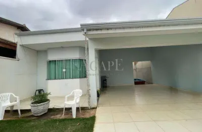 Sobrado à venda em artur nogueira, centro, com 4 quartos, com 239.85 m²