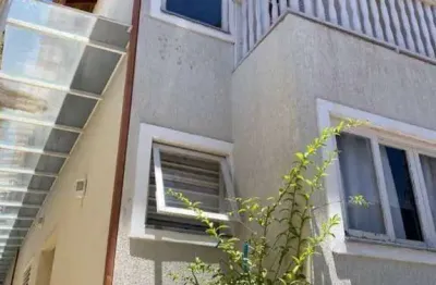 SOBRADO ALTO PADRÃO NA VILA YARA – 3 DORMS | 4 VAGAS | 199m² AC | SO0232