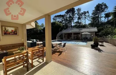 Casa contemporânea de luxo com 5 suítes, piscina aquecida e espaço gourmet – alto padrão na granja viana