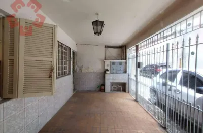 Casa Térrea com Potencial de Transformação em Local super valorizado