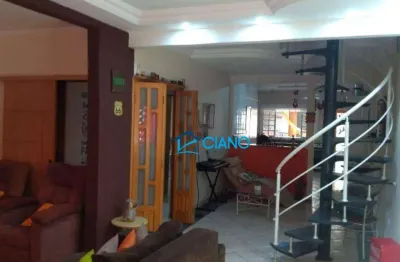 Sobrado com 4 dormitórios à venda, 220 m² por R$ 990.000,00 - Mooca - São Paulo/SP