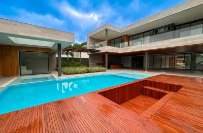 Mansão no Malibu - Barra da Tijuca - 5 suites - elevador, piscina e muito mais