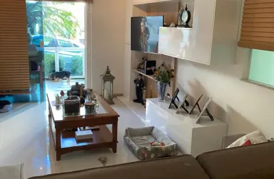 Casa com 3 suítes e área gourmet em condomínio fechado na rua geminiano gois, freguesia