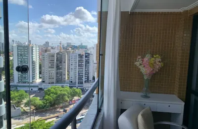 Apartamento reformado 2/4 com suíte, varanda e área de lazer na pituba