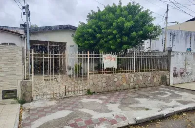 Casa com 3 quartos à venda na Avenida Doutor Edelzio Vieira de Melo, sn, Suíssa, Aracaju