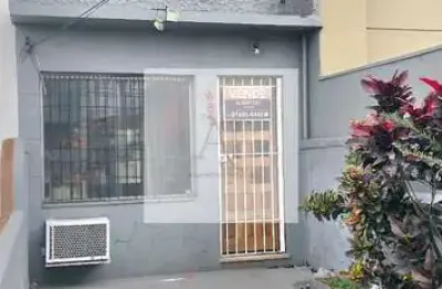 Casa com 2 quartos para alugar na Rua Cerro Corá, 982, Vila Romana, São Paulo