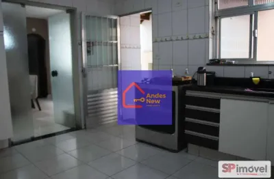 Casa com 3 quartos para alugar na Rua Antônio Guganis, Jardim São Paulo (Zona Norte), São Paulo