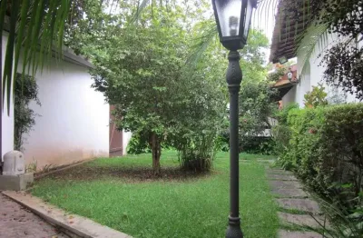 Belíssima casa localização privilegiada piscina churrasqueira arvores frutíferas rua s/ saída à  venda por r$ 1.750.000 - jardim virginia bianca -/sp