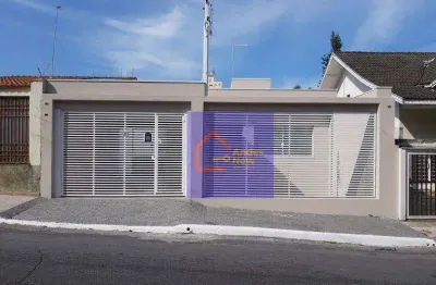 Assobradada totalmente reformada 5 dormitórios, quintal com pomar no bairro mais tranquilo da zn